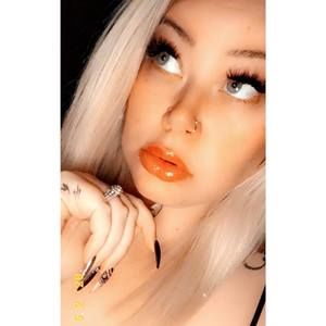 Meet your Posher, Brittni